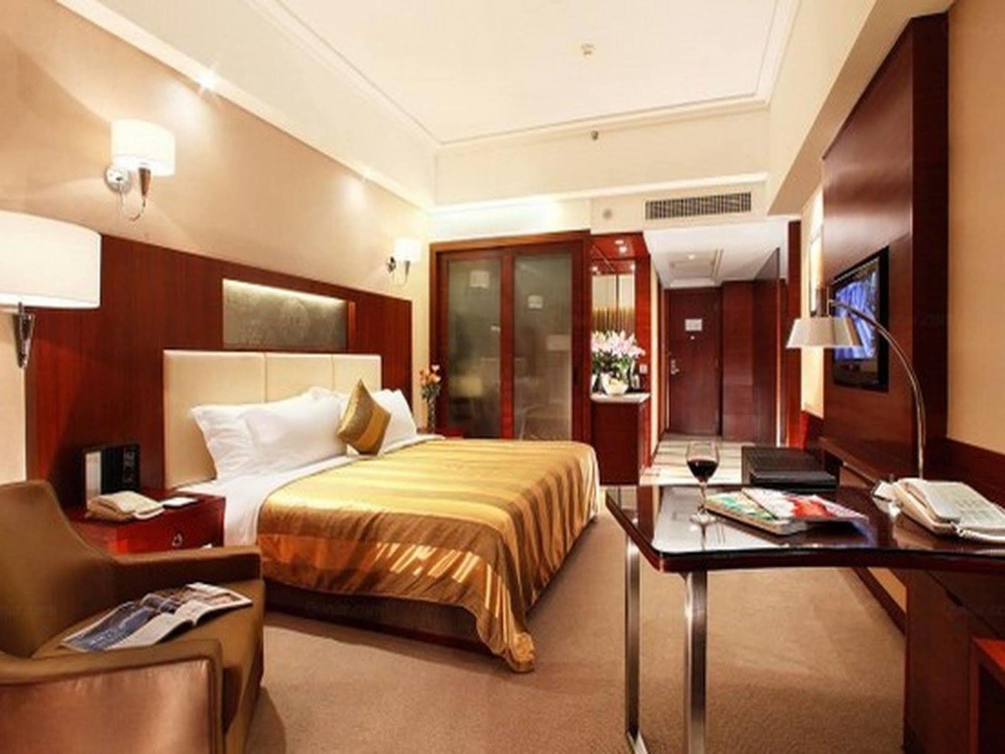Peony International Hotel Xiamen Exteriör bild
